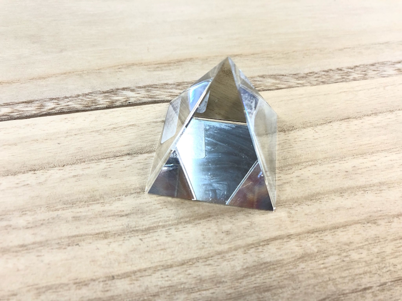 Pirámide de Cristal 5 cm Aprox